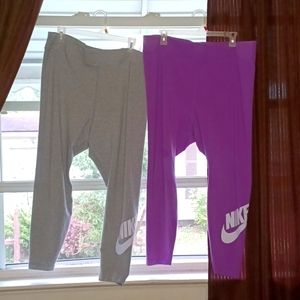 Nike leggings women's size 2XL one purple one Gray